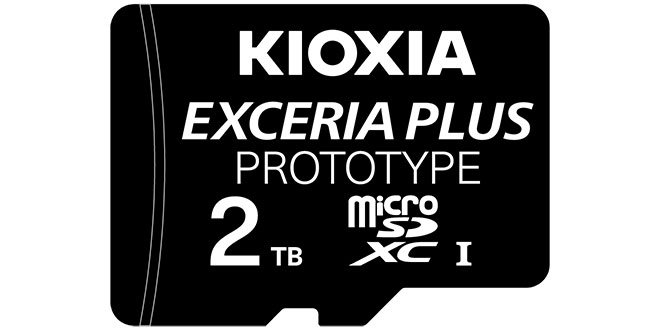 업계 최초의 2TB microSDXC 메모리 카드 워킹 프로토타입